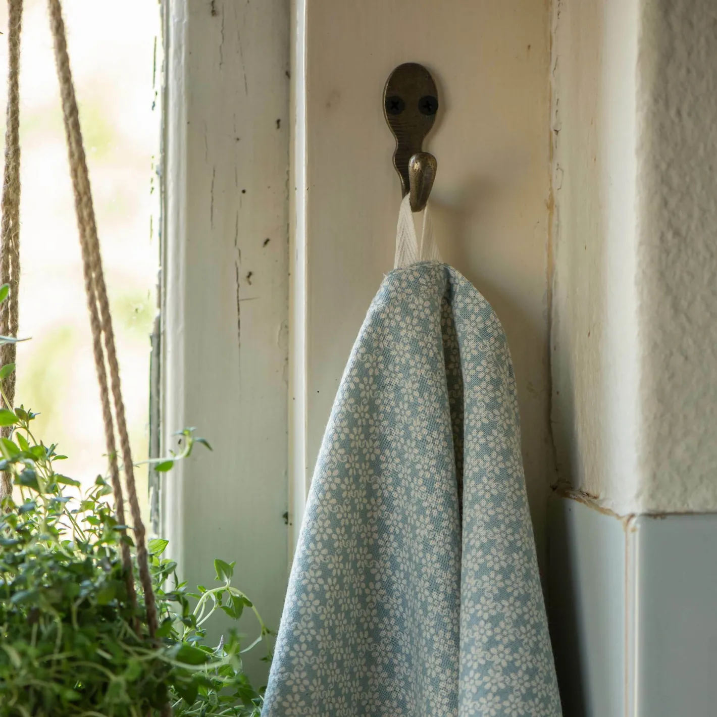 Graham & Green Bathroom Accessories|Coat Racks & Hooks<Antique Brass Hooks