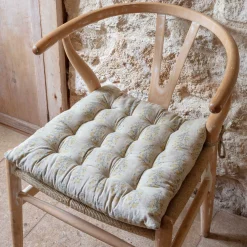 Graham & Green Seat Pads & Bed Rolls|Seat Pads & Bed Rolls<Antiqued Floral Block Printed Seat Pads