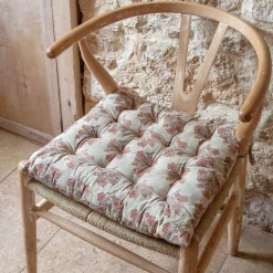 Graham & Green Seat Pads & Bed Rolls|Seat Pads & Bed Rolls<Antiqued Floral Block Printed Seat Pads