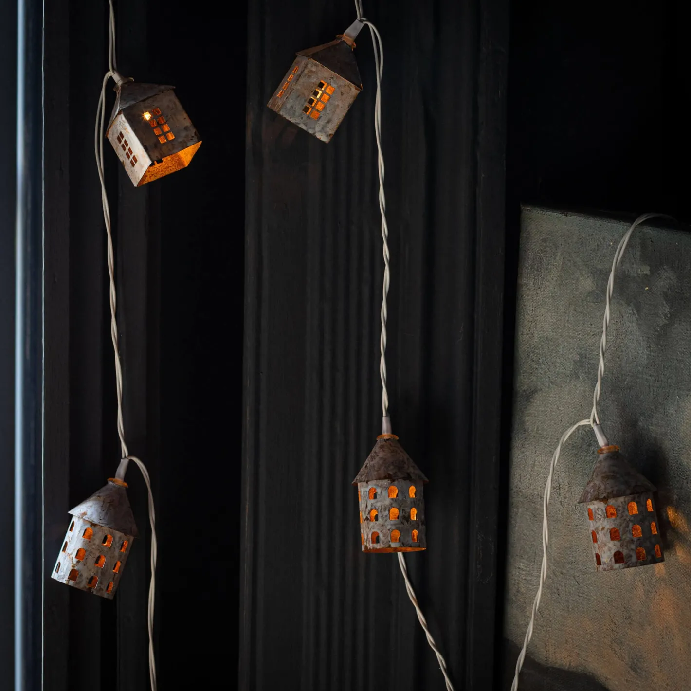 Graham & Green String Lights<Antiqued Winter Village Garland