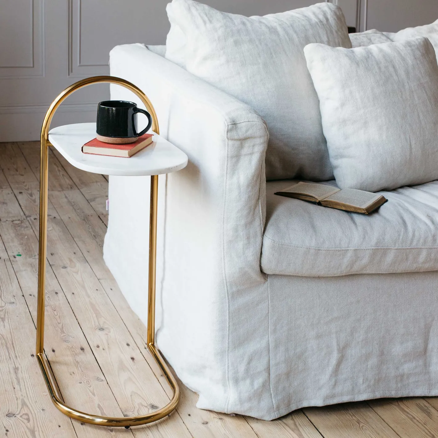 Graham & Green Side Tables<Axton White Marble Side Table