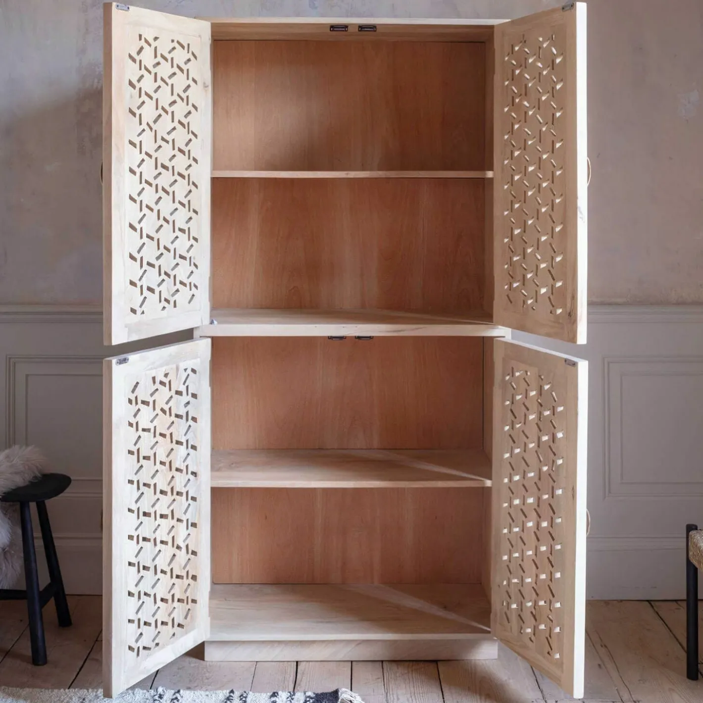 Graham & Green Cabinets & Cupboards<Azalea Four Door Cupboard