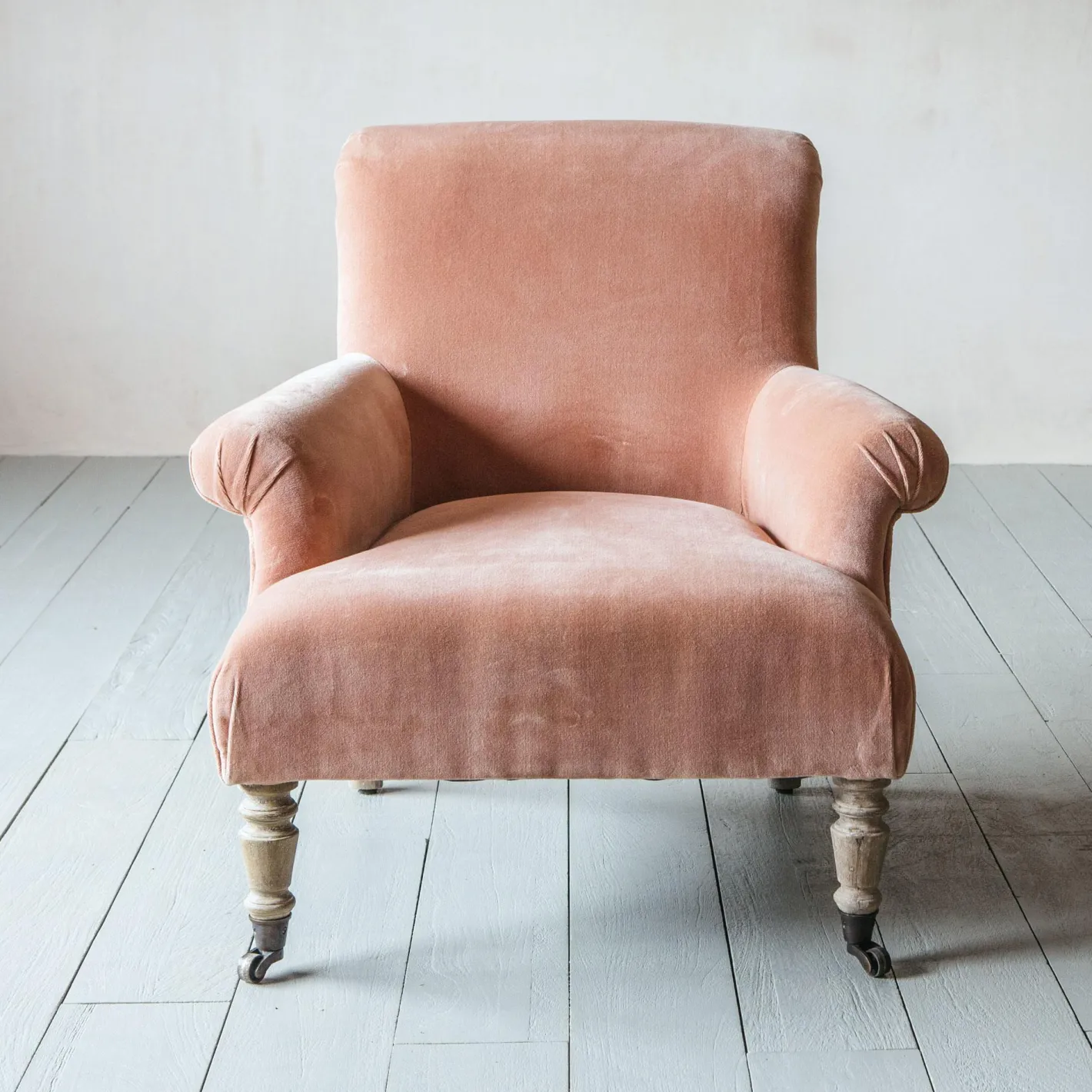 Graham & Green Armchairs<Bella Rose Velvet Armchair