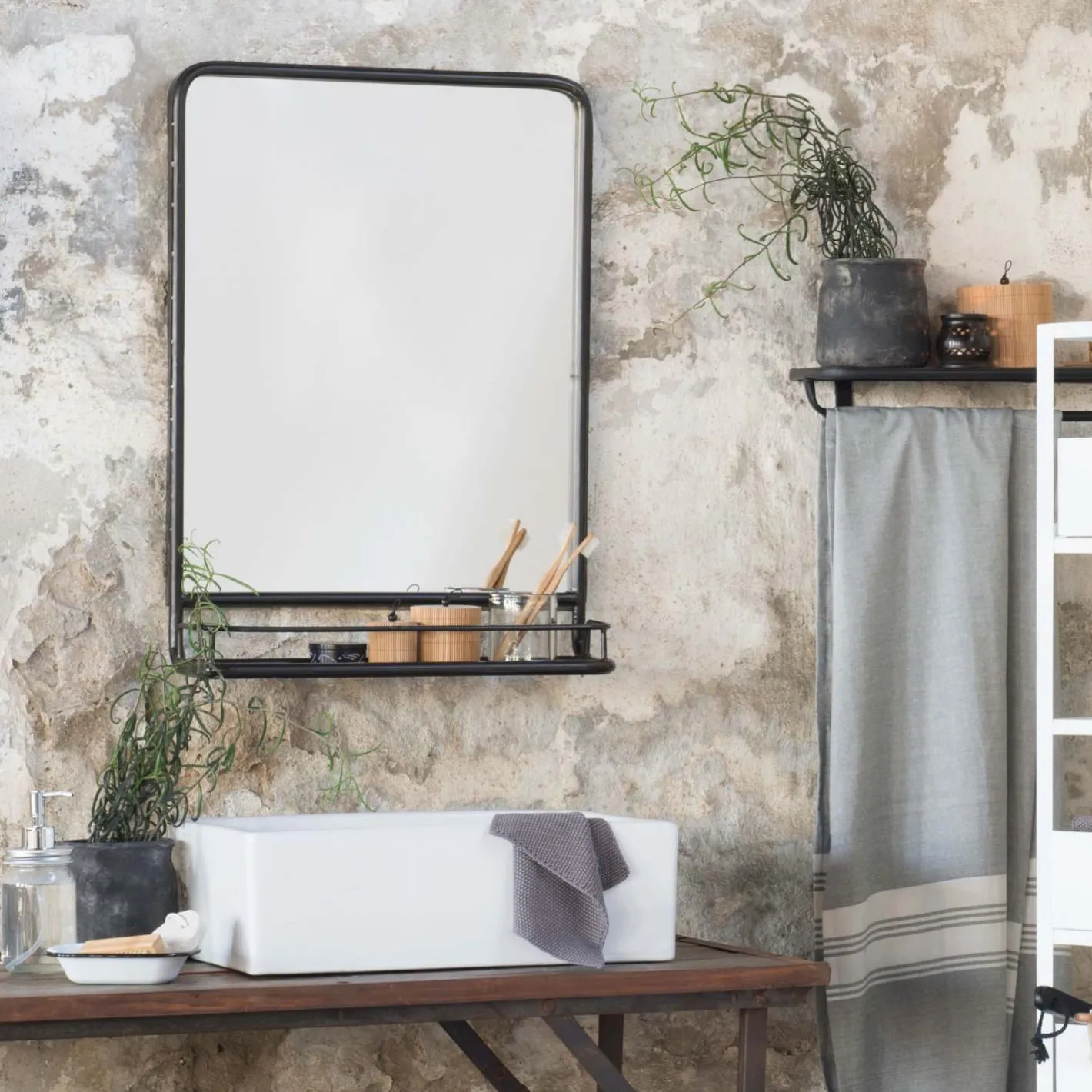 Graham & Green Bathroom Mirrors|Bathroom Mirrors<Bergan Portrait Mirror