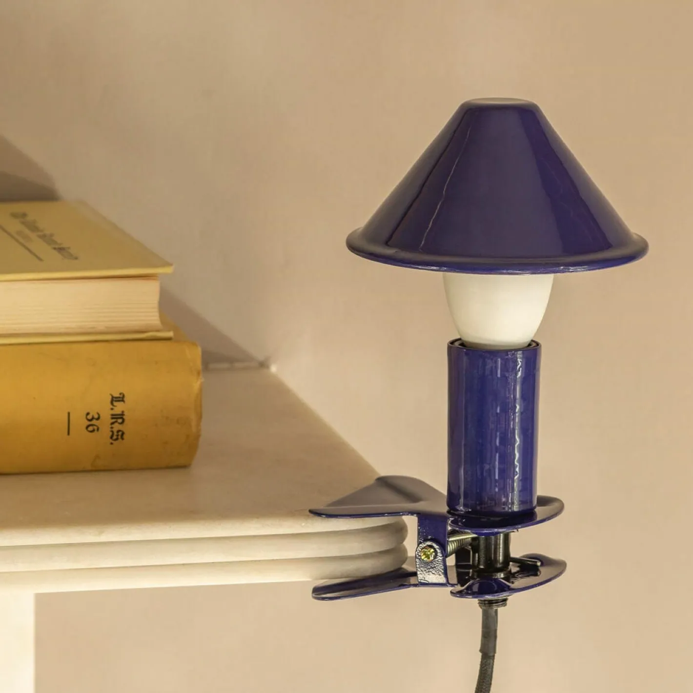 Graham & Green Table Lamps<Blue Enamel Mushroom Clip Lamp