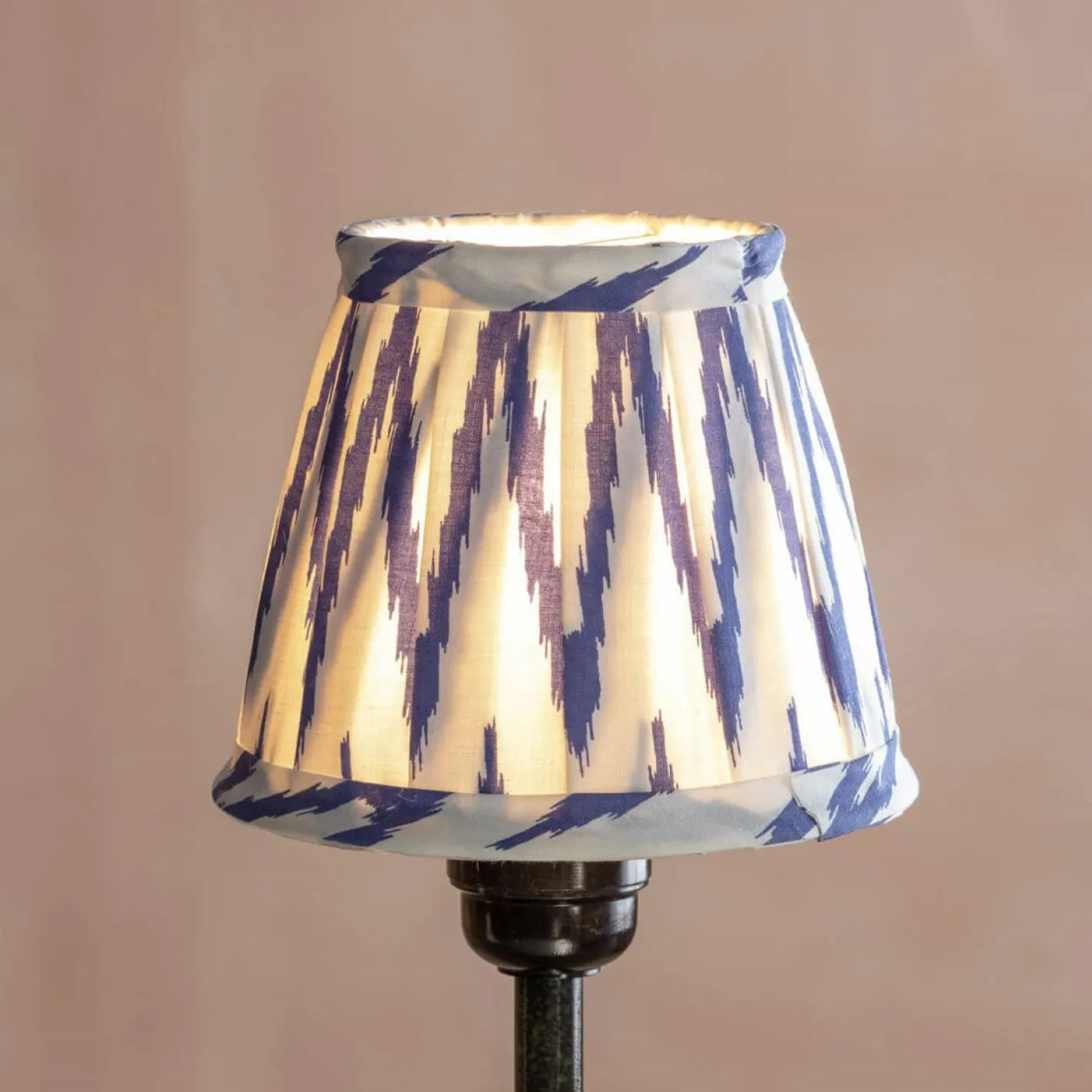Graham & Green Lamp Shades<Blue Ikat Pleated Lamp Shade