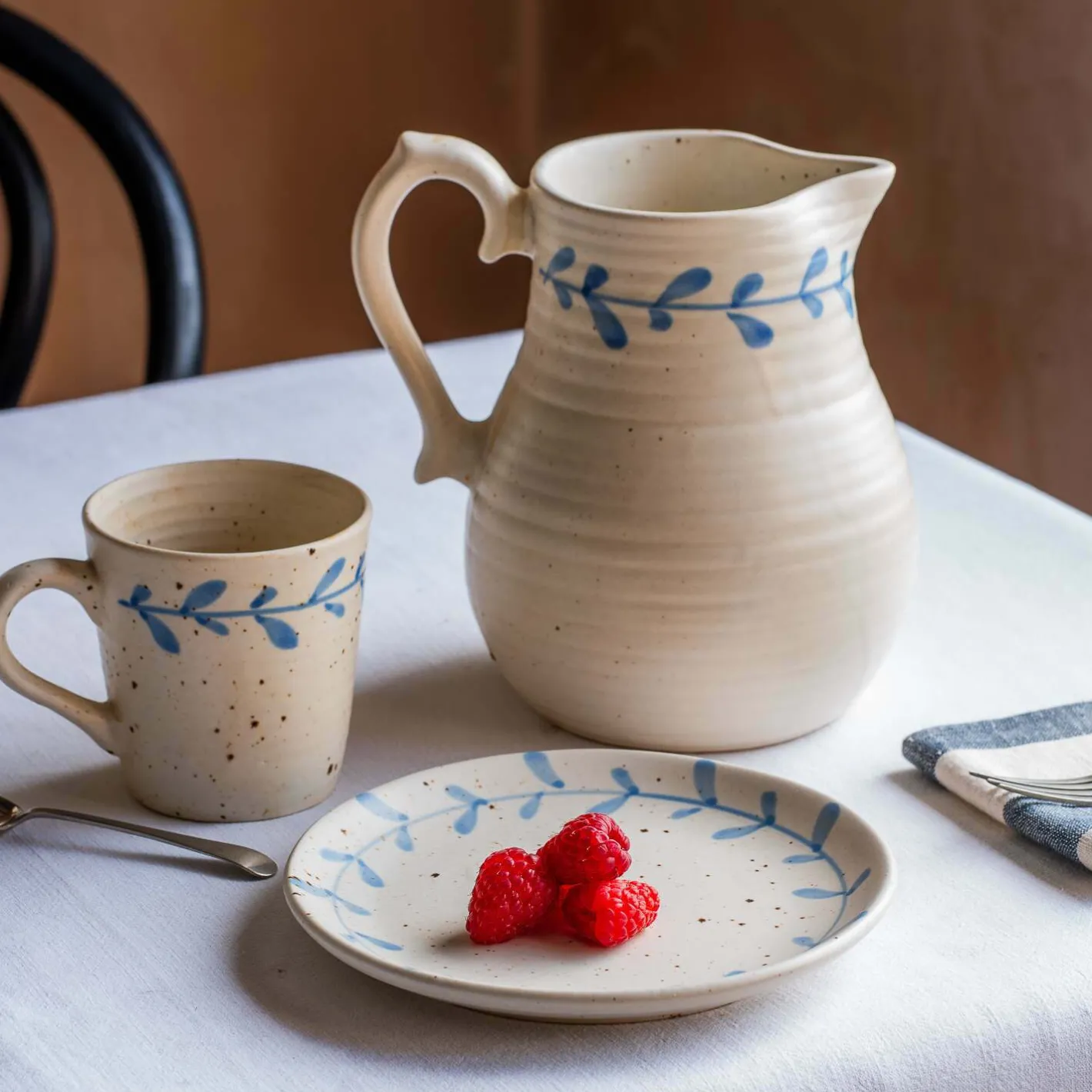 Graham & Green Jugs & Carafes<Blue Leaves Jug