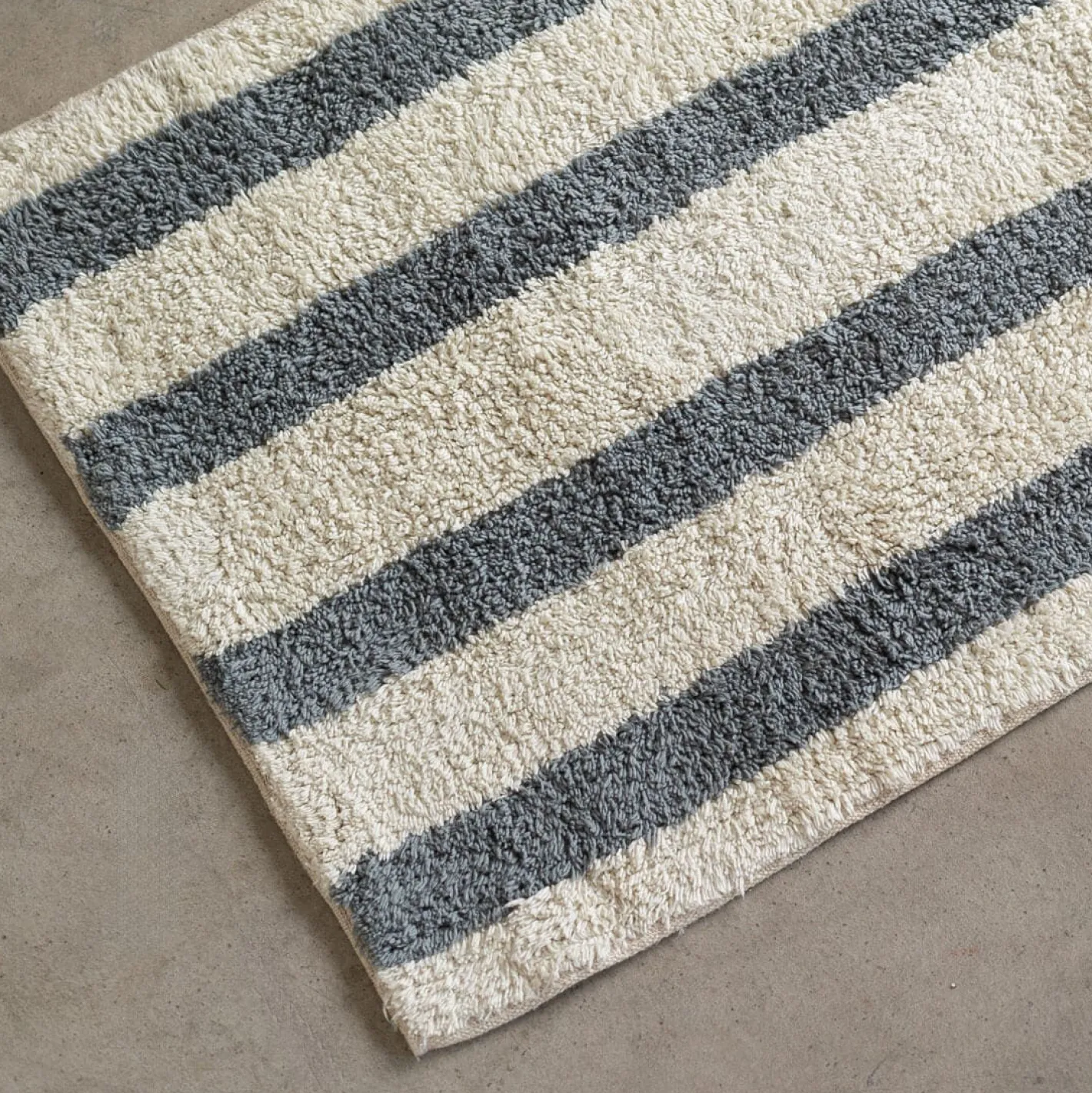 Graham & Green Bath Mats|Bath Mats<Blue Striped Tufted Bath Mat