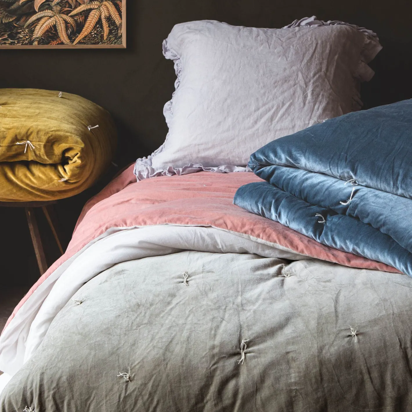 Graham & Green Quilts & Bedding<Blue Velvet Pebble Quilts