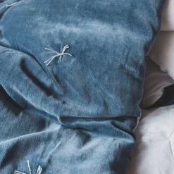 Graham & Green Quilts & Bedding<Blue Velvet Pebble Quilts