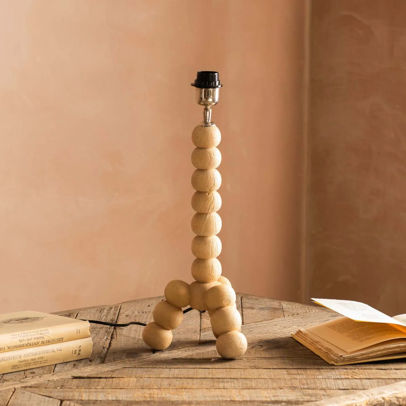 Graham & Green Table Lamps<Bobbin Tripod Natural Wooden Table Lamp