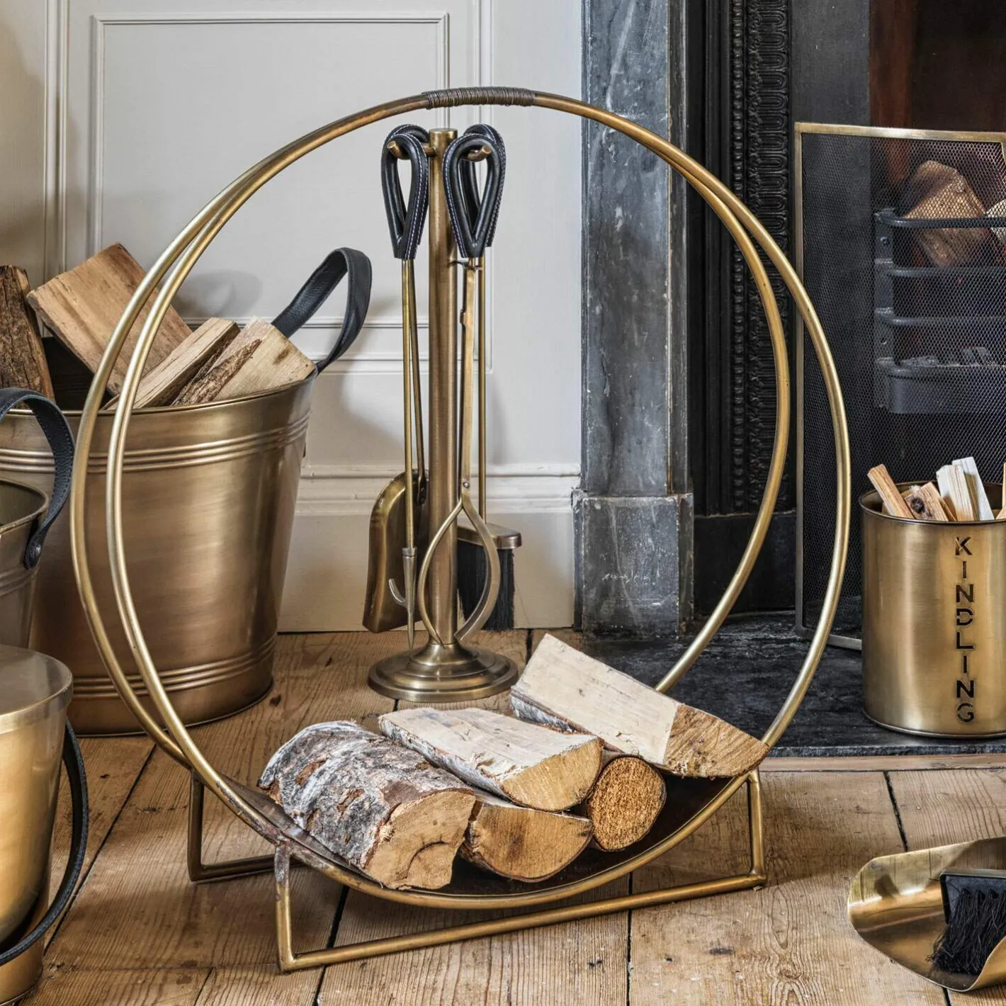 Graham & Green Fireside<Brass Circle Log Holder