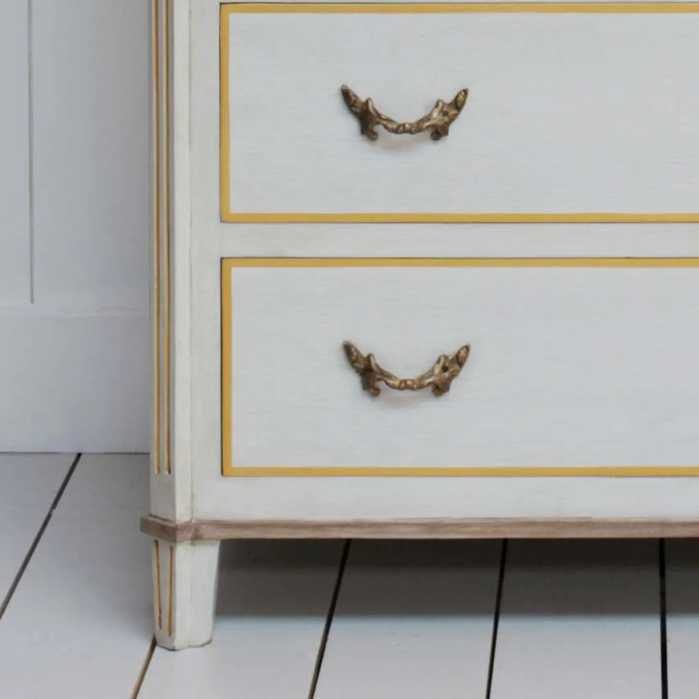 Graham & Green Wardrobes & Rails|Wardrobes & Rails<Chantilly Wardrobe