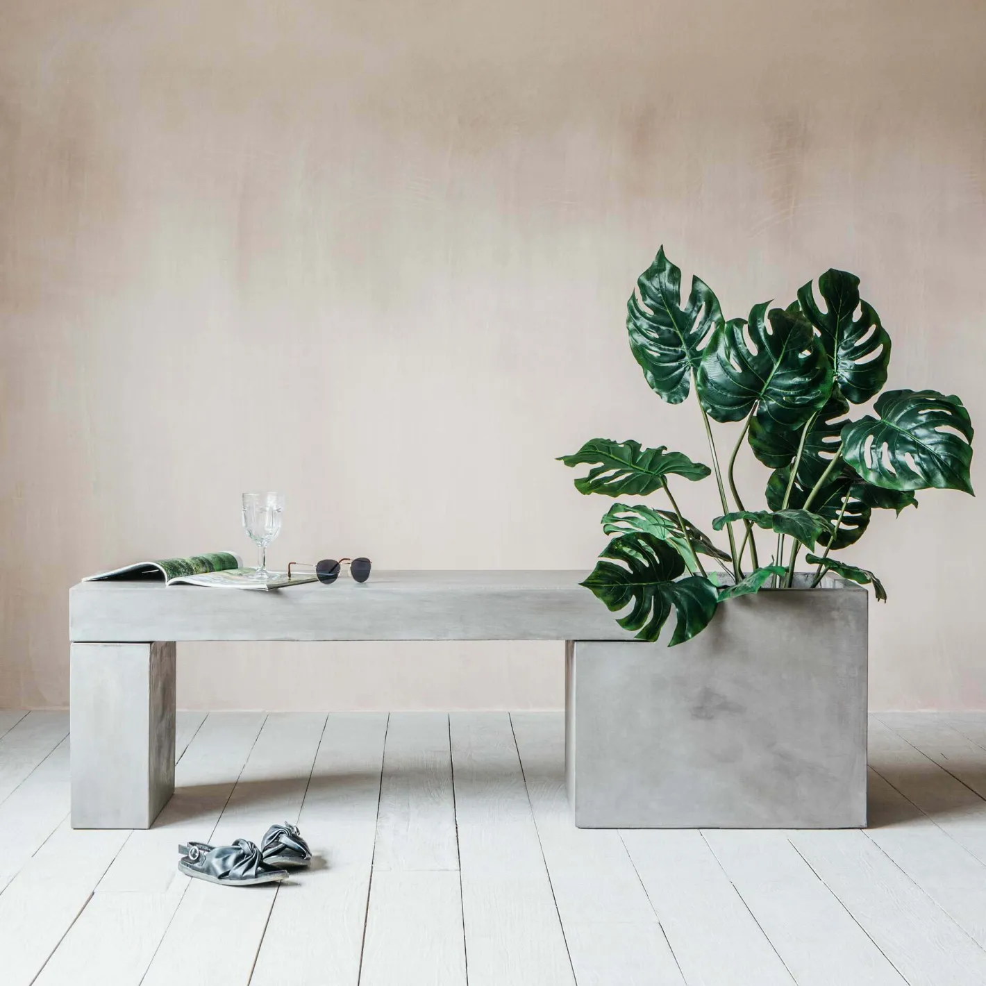 Graham & Green Sun Loungers & Hammocks|Sun Loungers & Hammocks<Concrete Bench Planter