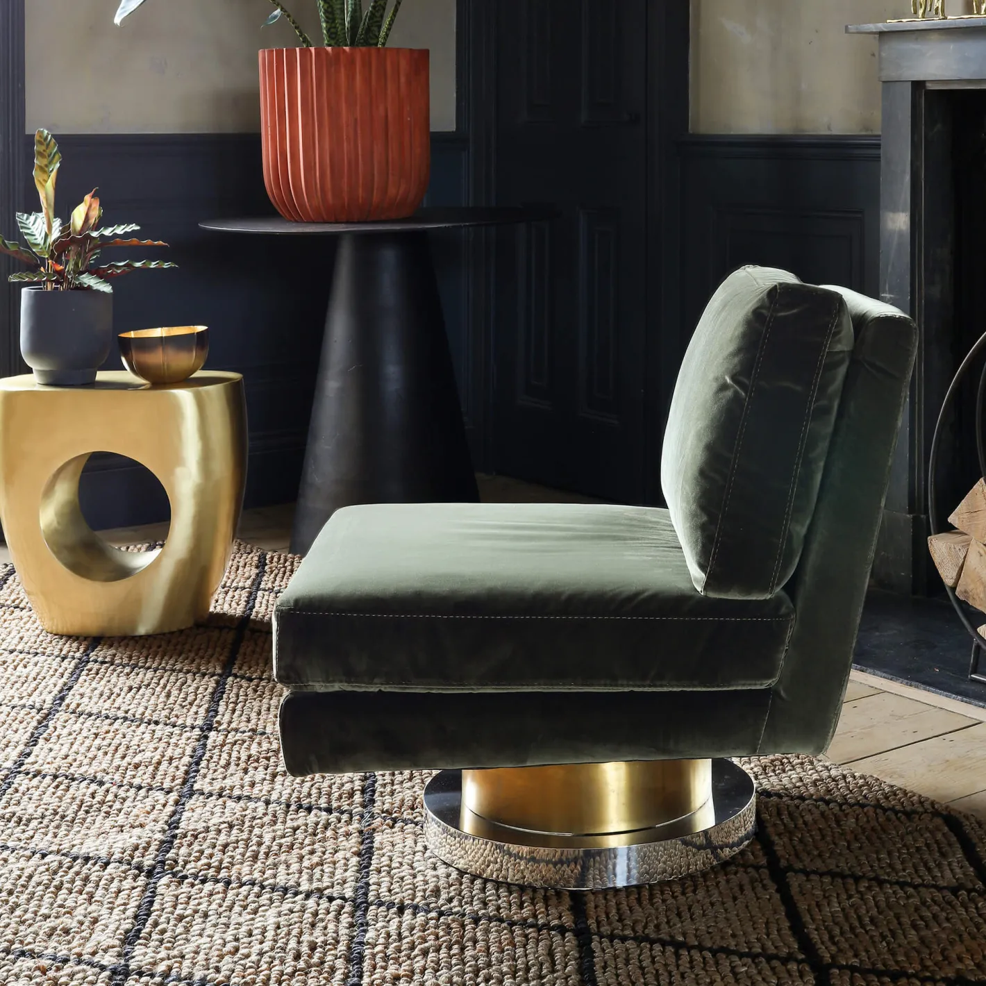 Graham & Green Cocktail Chairs<Corinne Green Velvet Swivel Chair