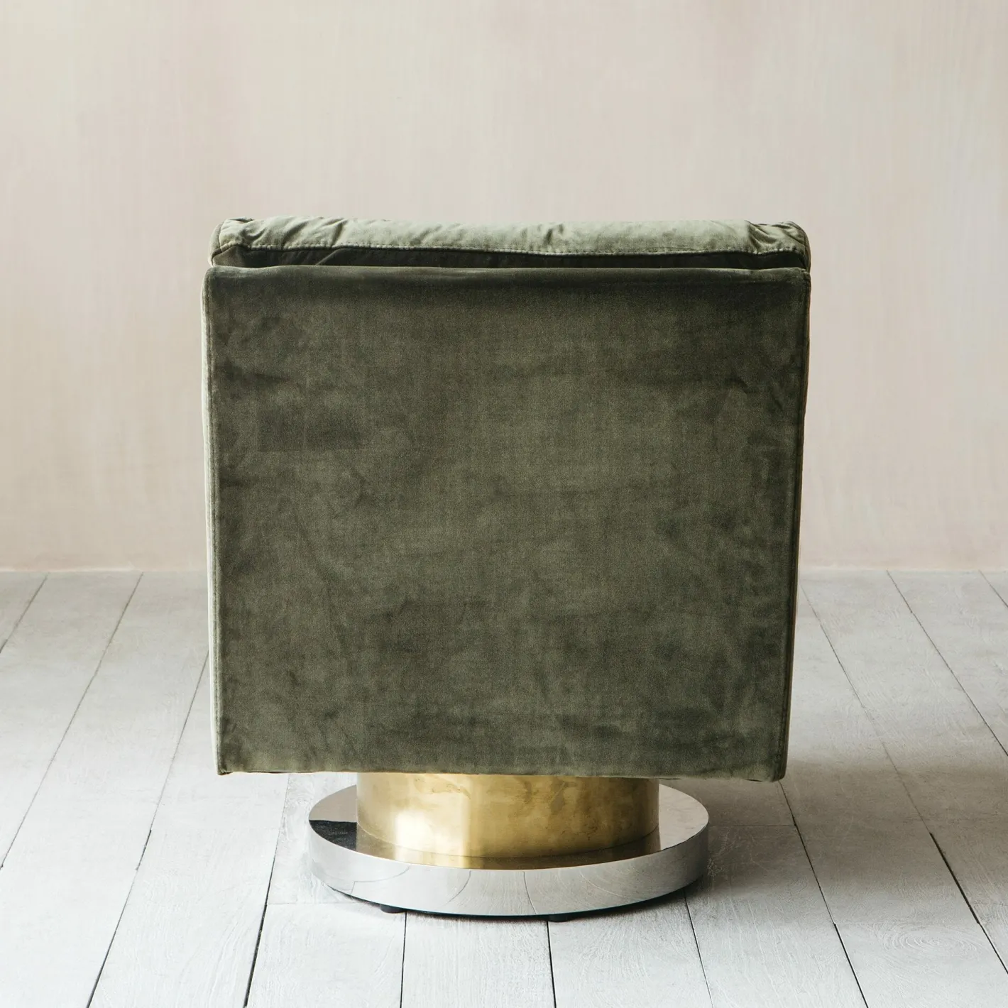 Graham & Green Cocktail Chairs<Corinne Green Velvet Swivel Chair