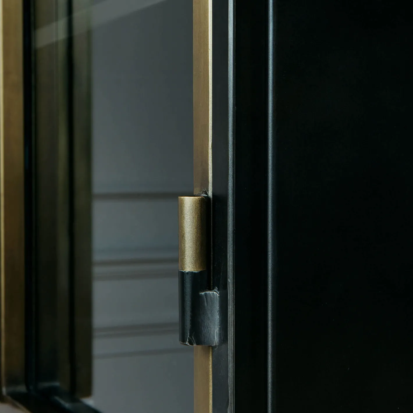Graham & Green Cabinets & Cupboards<Dexter Double Glass Display Cabinet