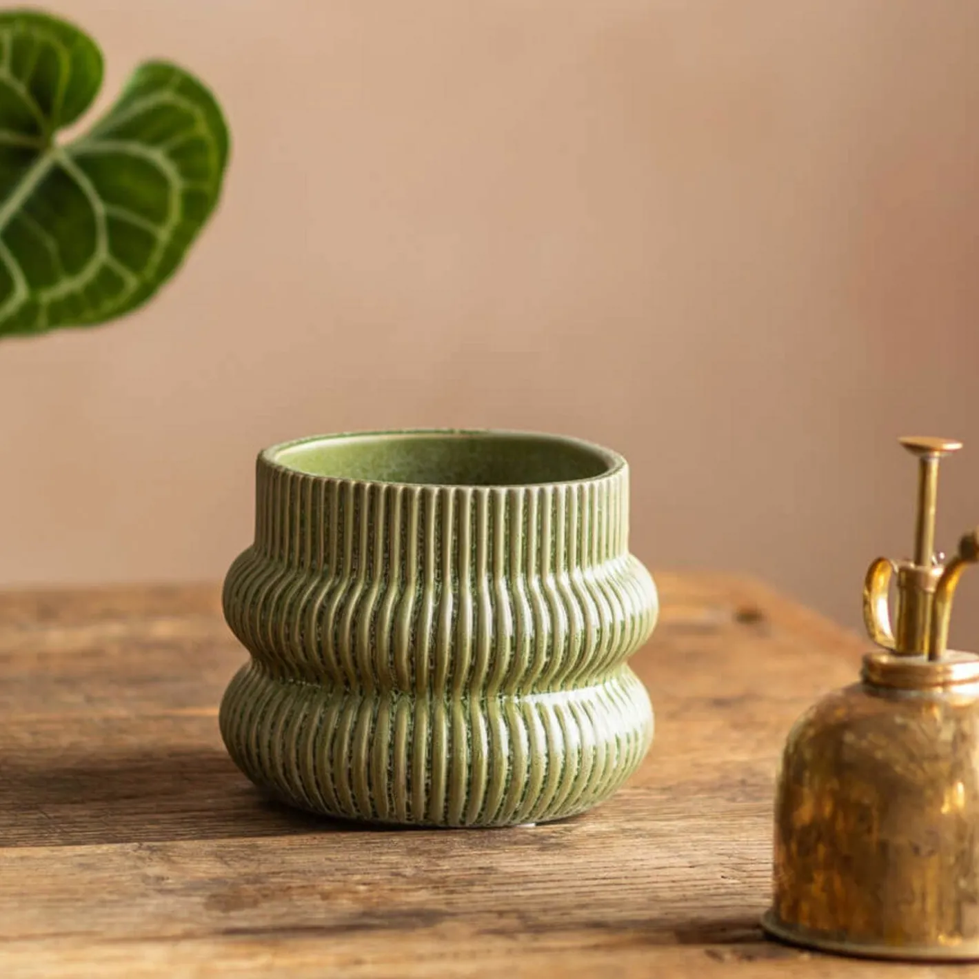 Graham & Green Vases & Plant Pots<Distressed Green Fluted Plant Pots