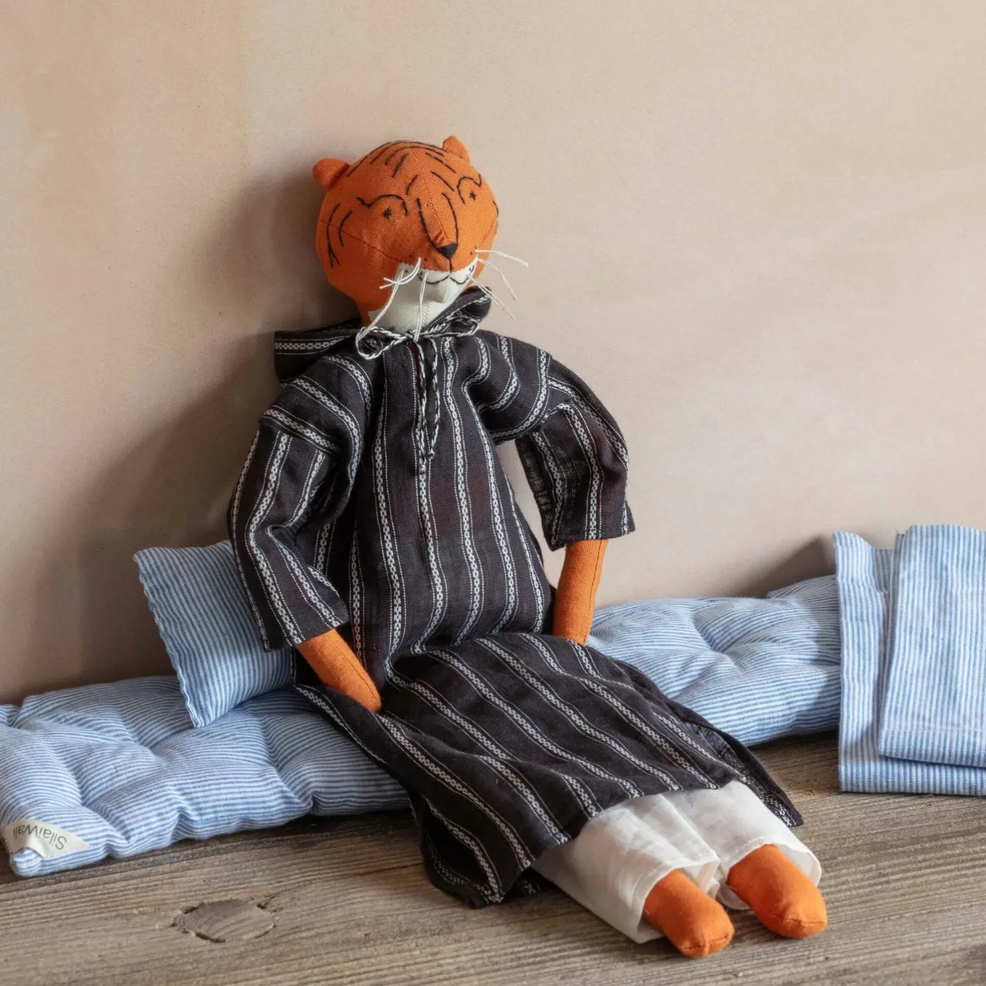 Graham & Green Toys & Dolls<Djour The Tiger Rag Doll