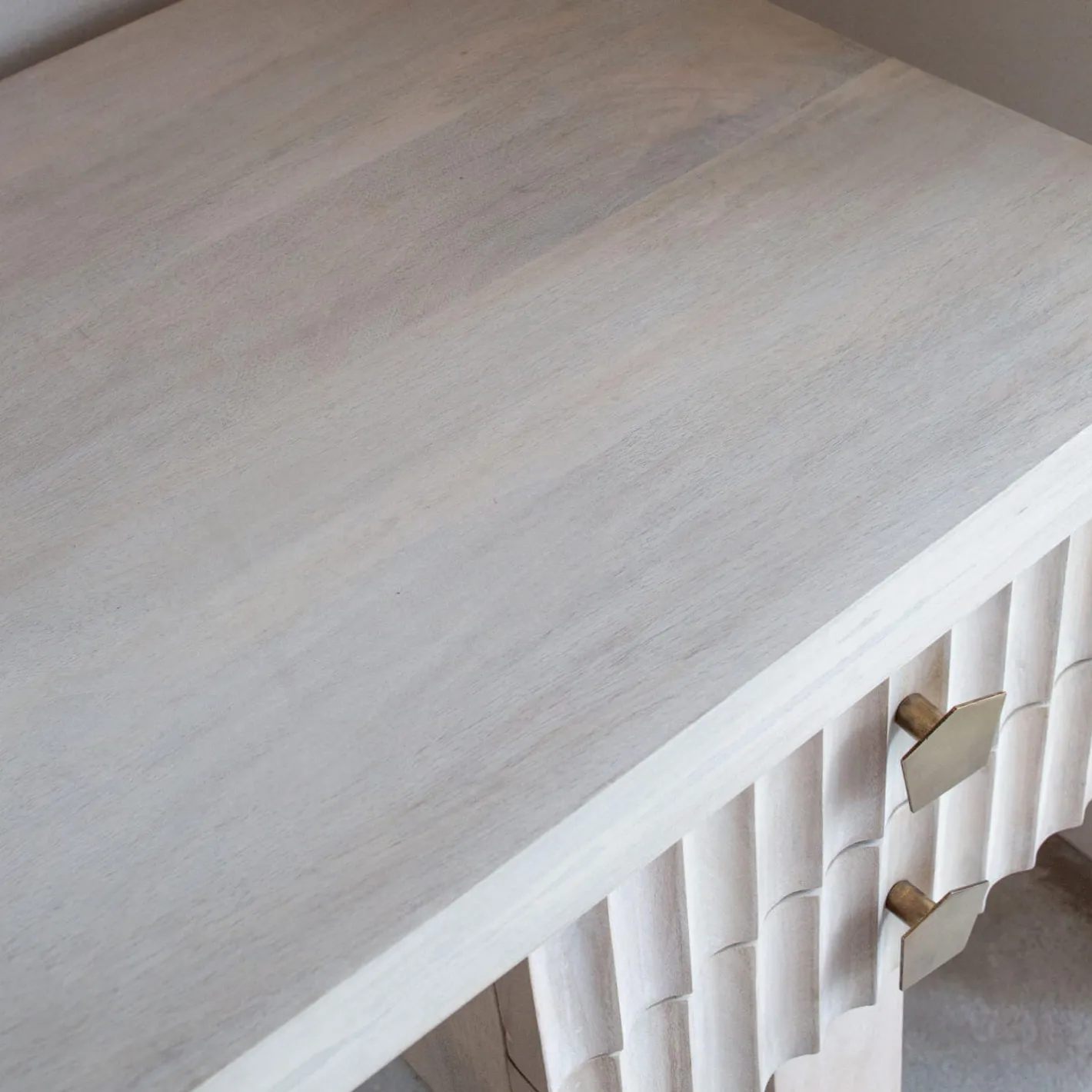 Graham & Green Desks<Eckley Whitewashed Desk