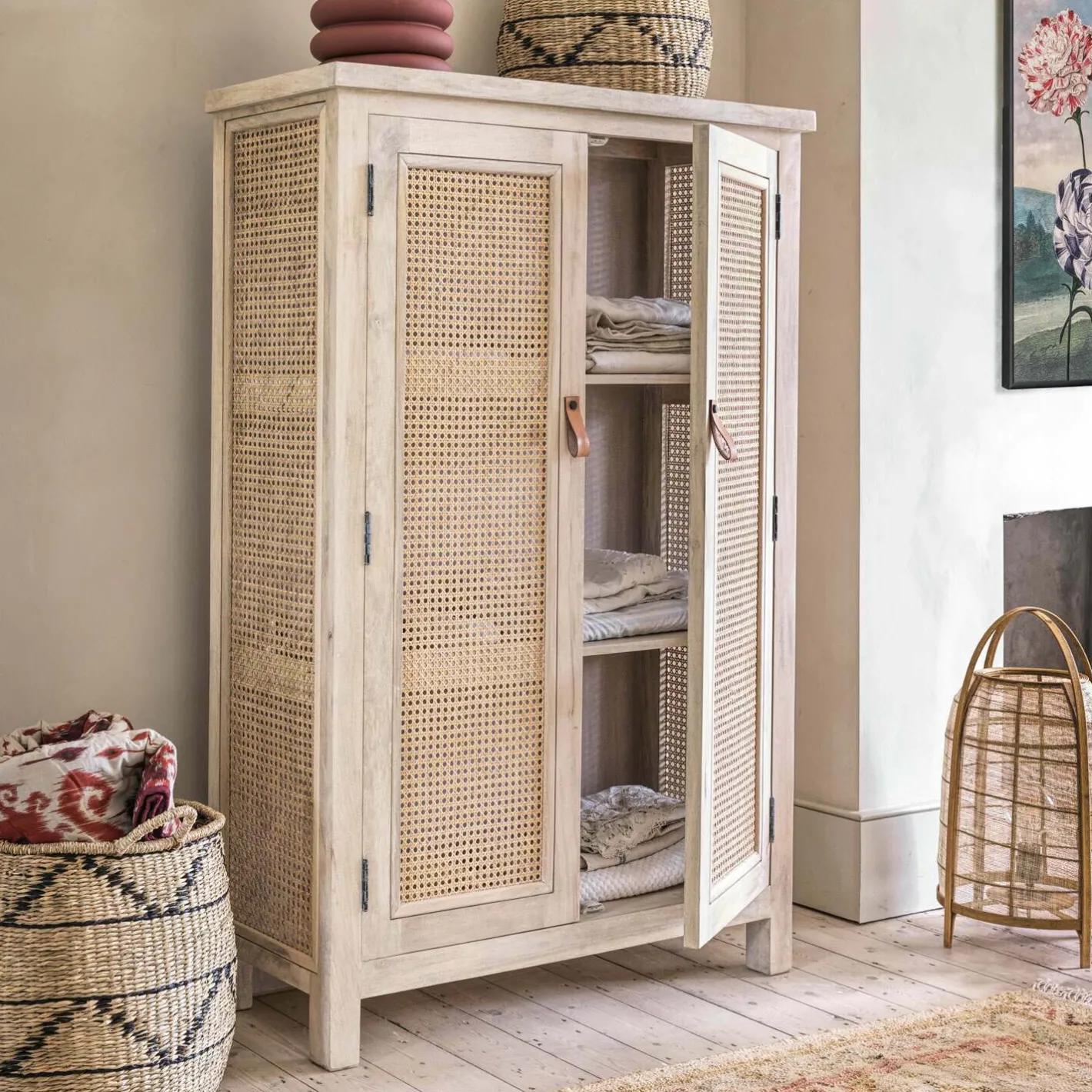 Graham & Green Cabinets & Cupboards<Esben Cupboard