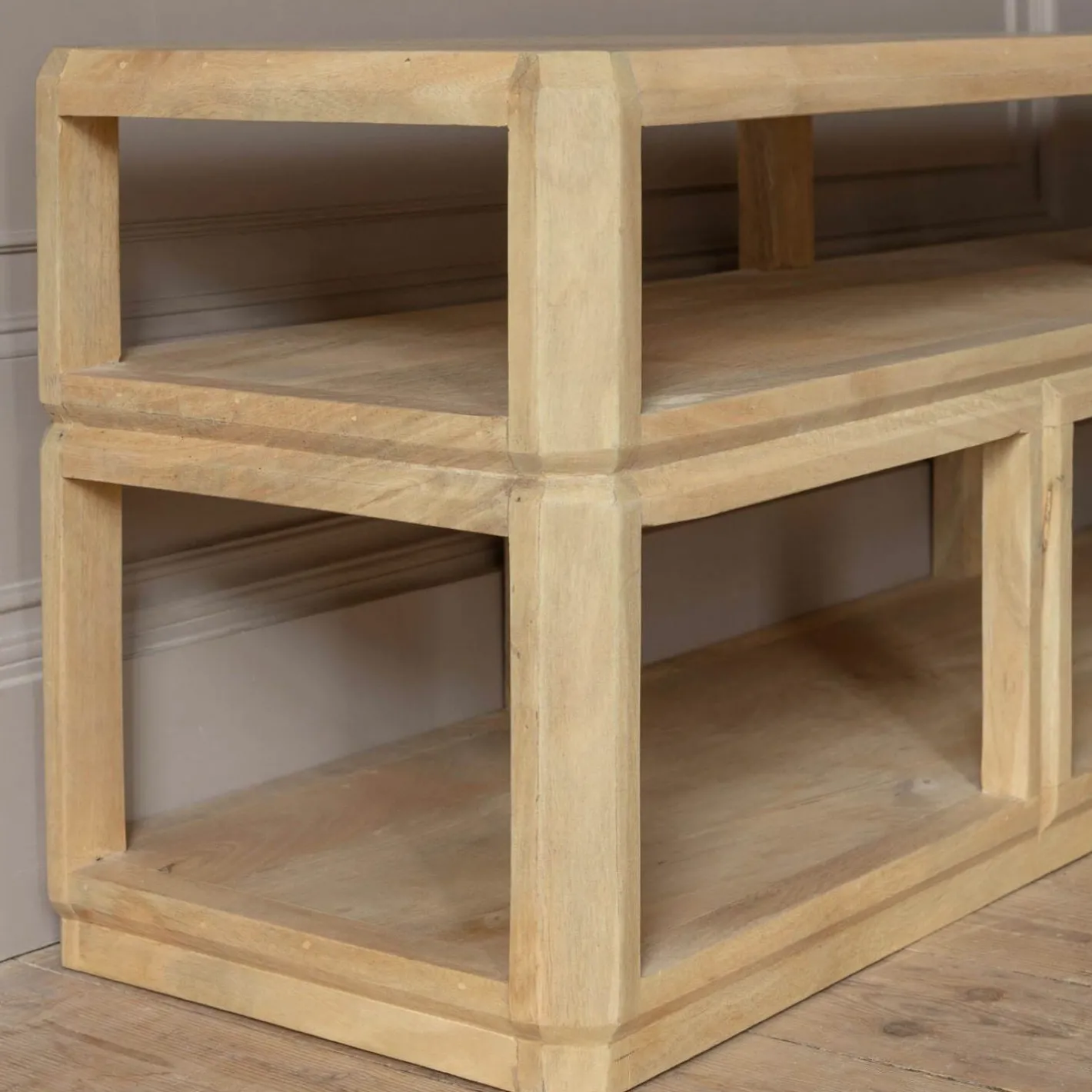 Graham & Green Sideboards & Tv Stands<Evander TV Stand