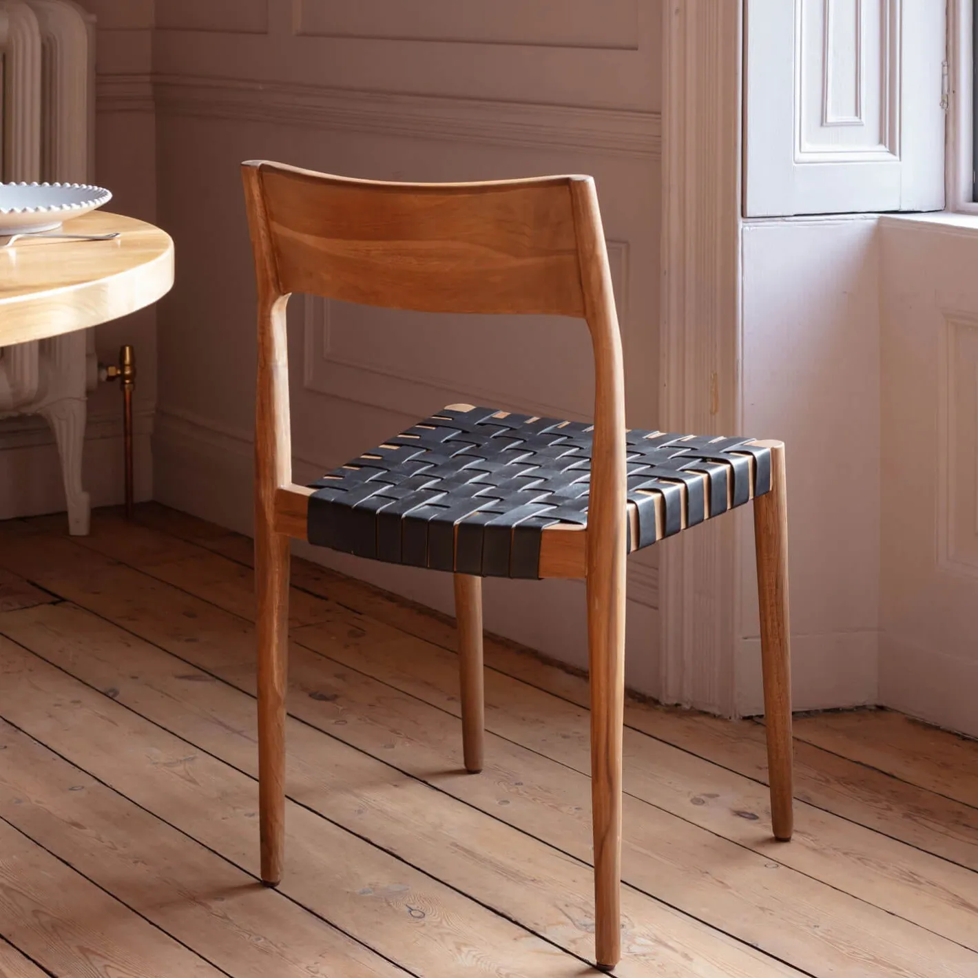 Graham & Green Dining Chairs<Everly Black Leather Chair