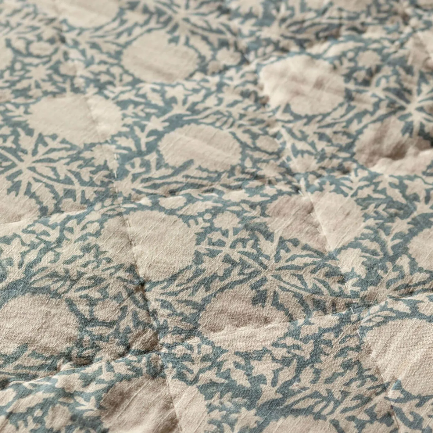 Graham & Green Quilts & Bedding<Floral Block Printed Quilts