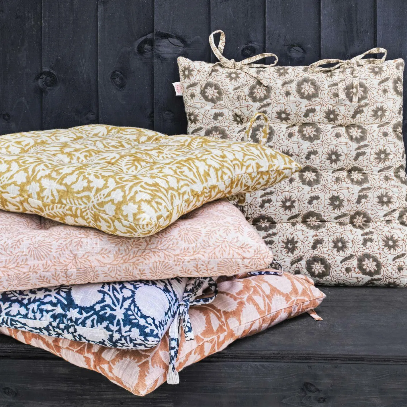 Graham & Green Seat Pads & Bed Rolls|Seat Pads & Bed Rolls<Floral Block Printed Seat Pads