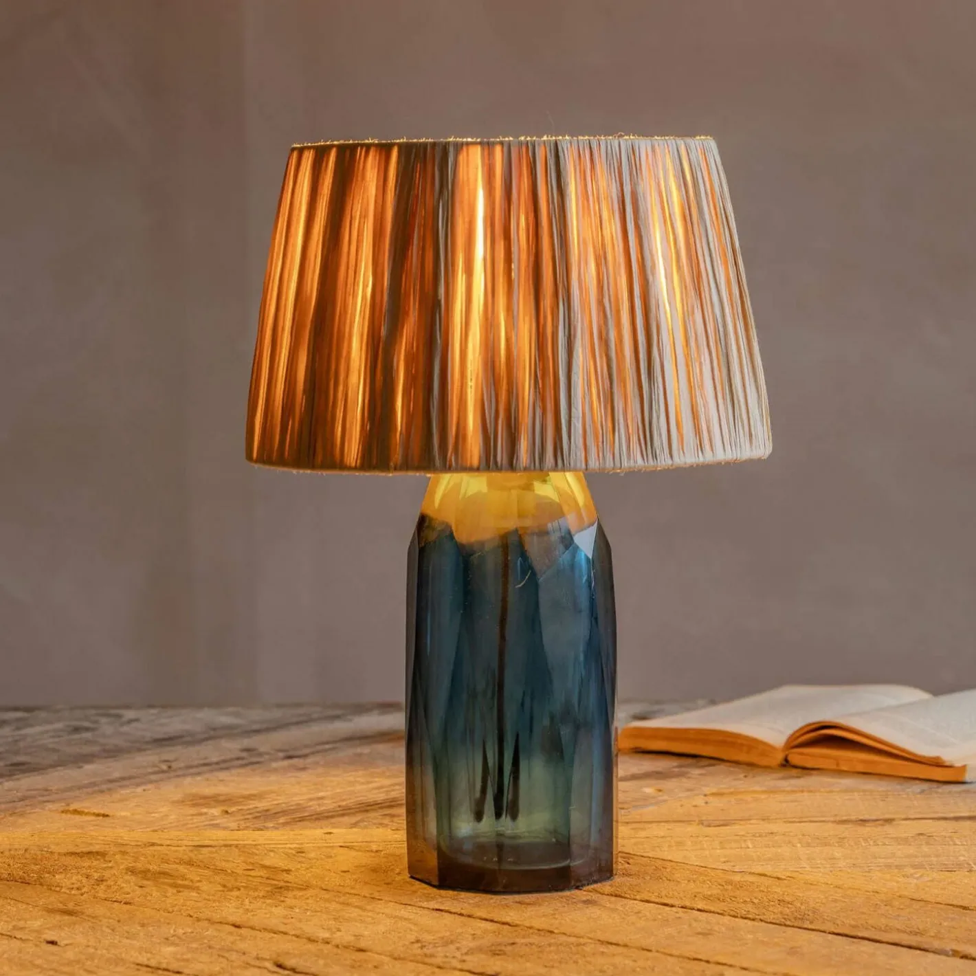 Graham & Green Table Lamps<Granville Lagoon Glass Table Lamp