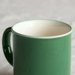 Graham & Green Tableware<Green and White Ceramic Mug