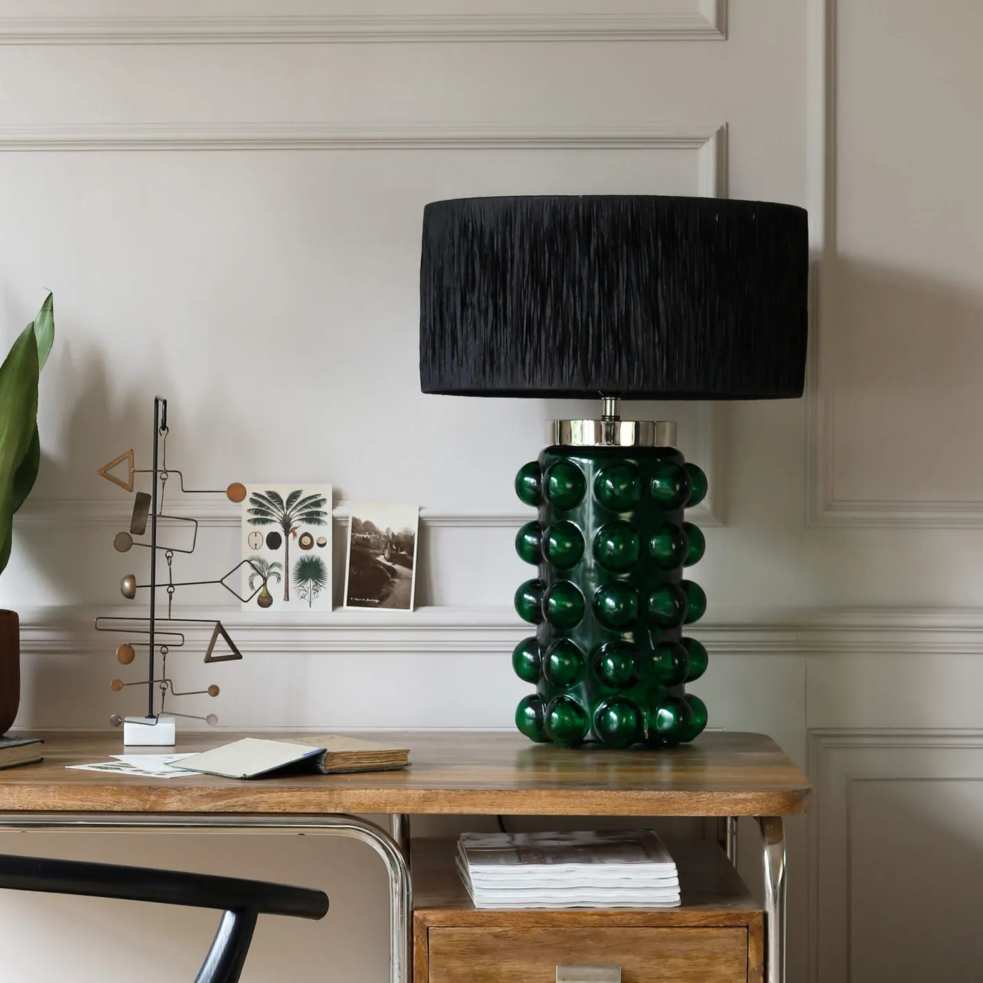 Graham & Green Table Lamps<Green Bobble Table Lamp