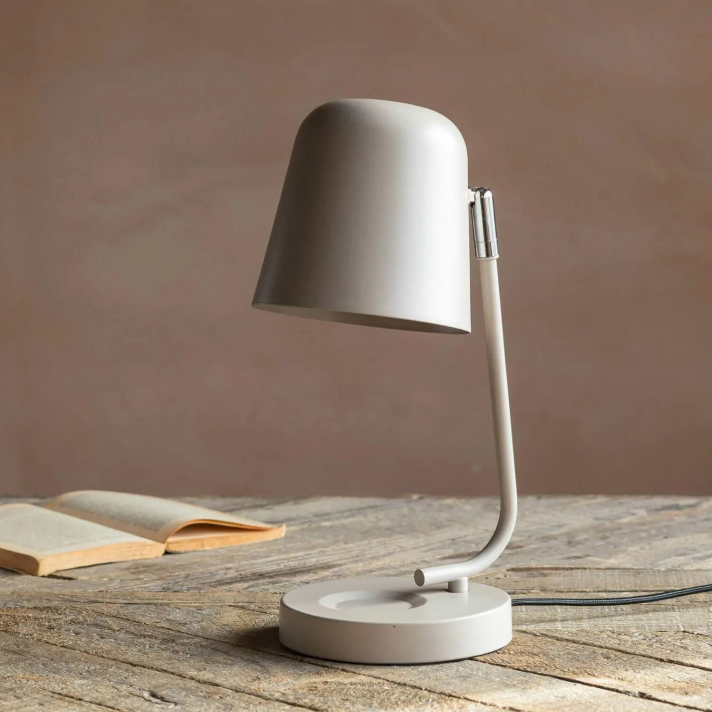 Graham & Green Table Lamps<Grey Angled Table Lamp