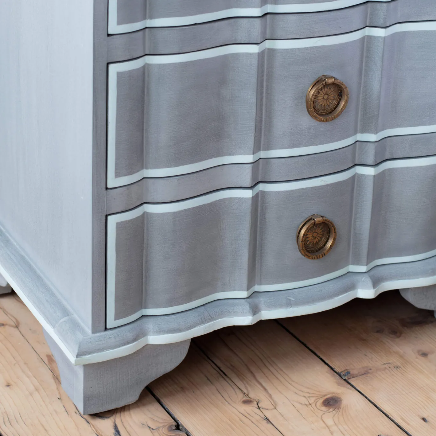 Graham & Green Bedside Tables<Ile De Re Bedside Table