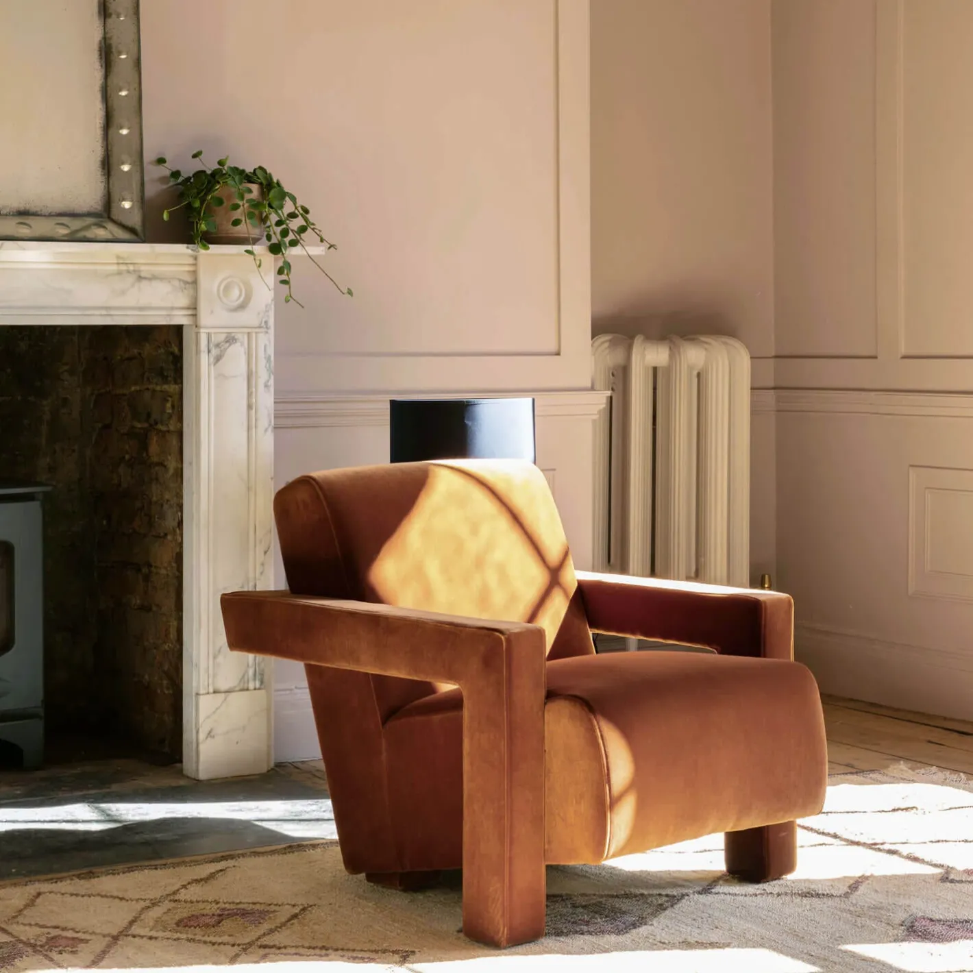Graham & Green Armchairs<Jude Velvet Armchair