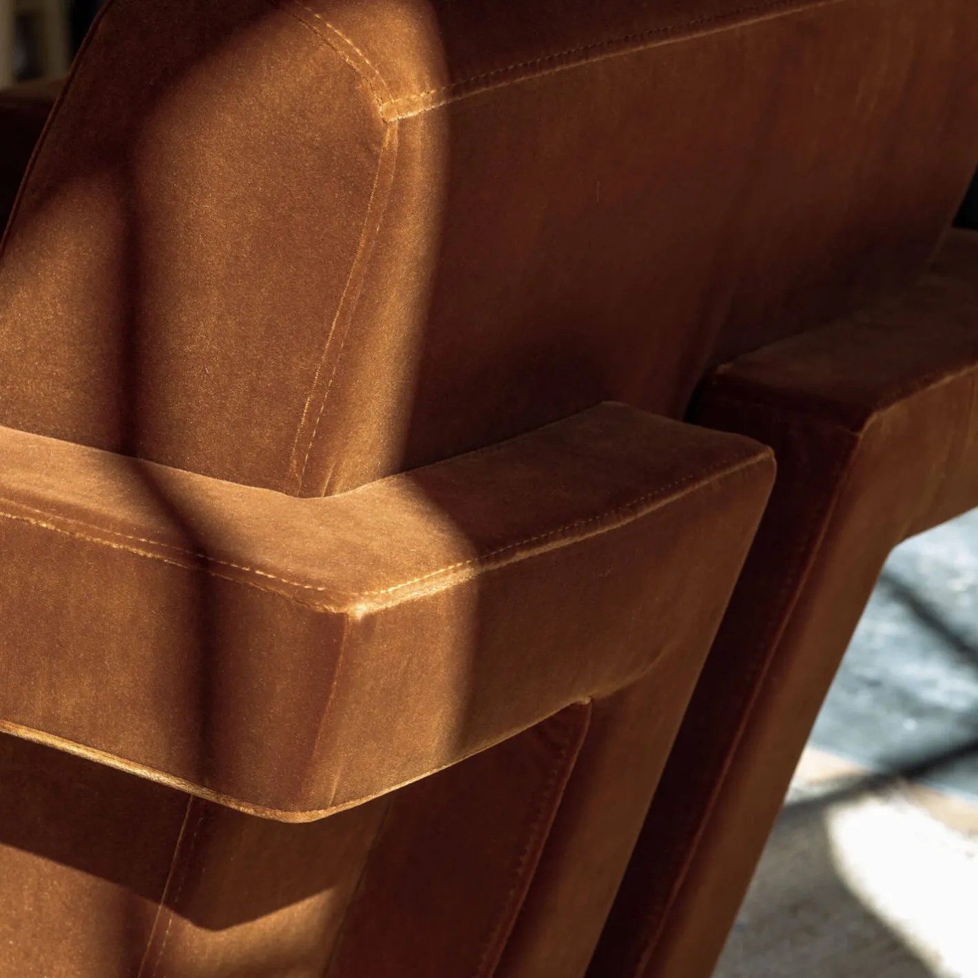 Graham & Green Armchairs<Jude Velvet Armchair