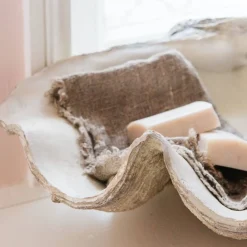 Graham & Green Decorative Accessories<Large Resin Clam Shell