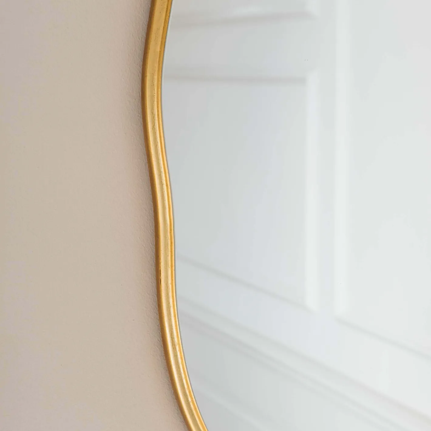 Graham & Green Round Mirrors|Wall Mirrors<Matilda Oval Gold Mirror