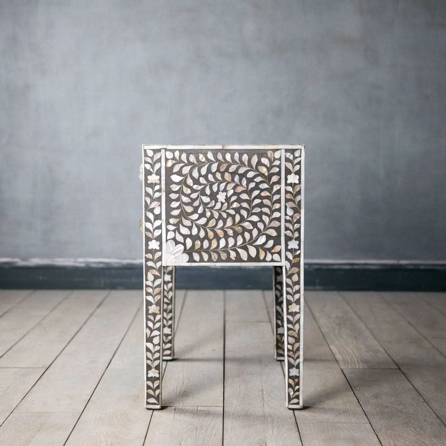 Graham & Green Bedside Tables<Maxi Grey Mother of Pearl Bedside Table