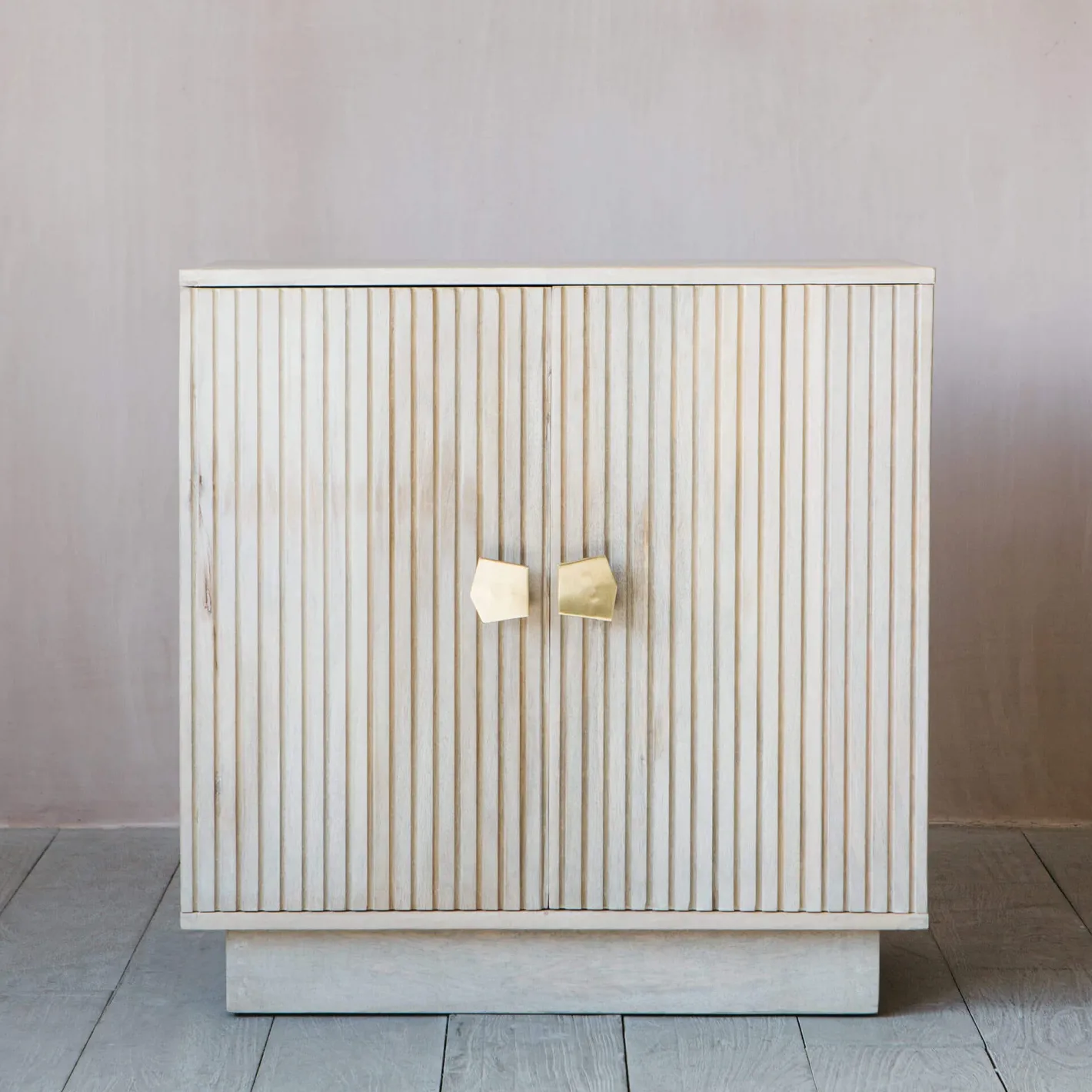 Graham & Green Bedside Tables<Milton Bedside Table