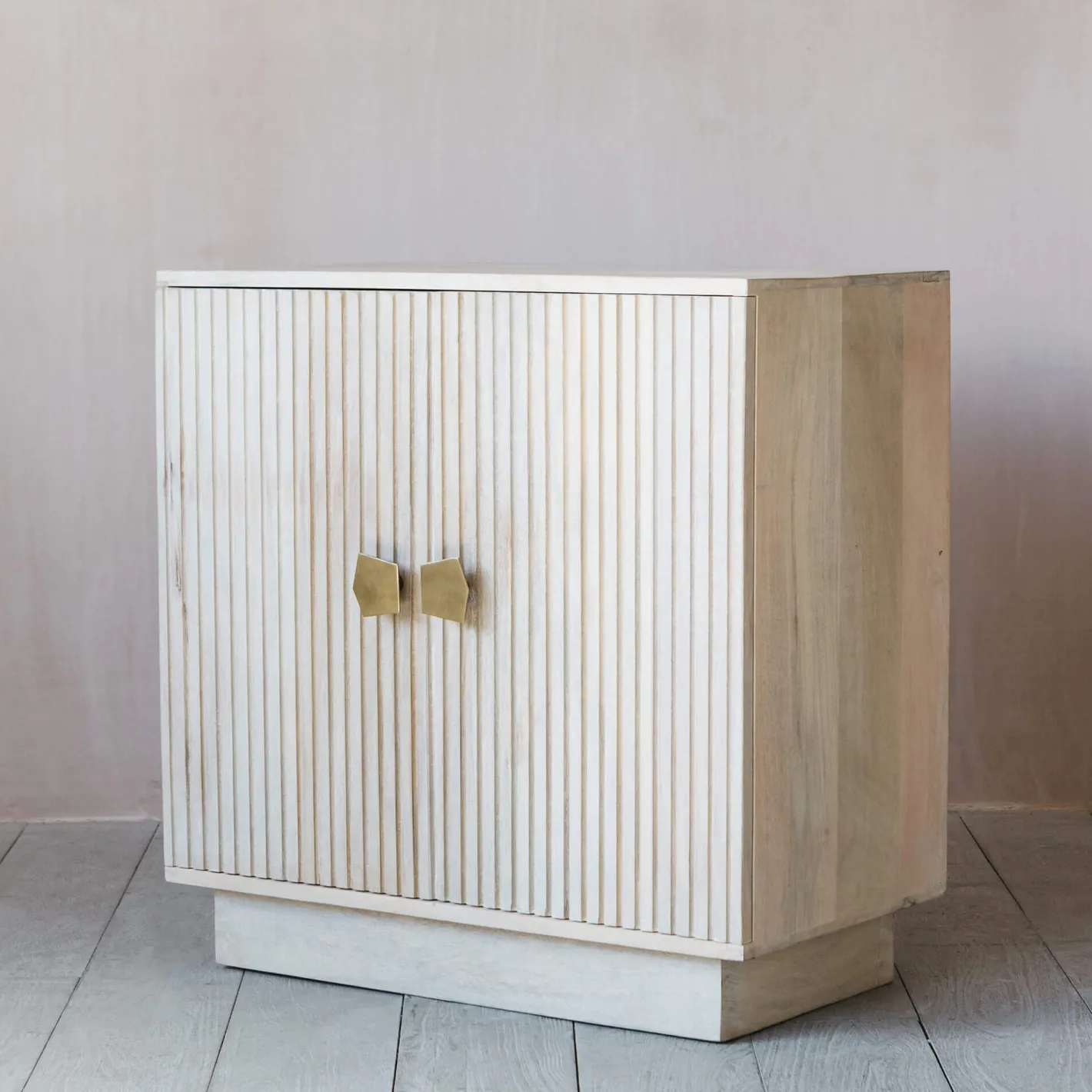 Graham & Green Bedside Tables<Milton Bedside Table