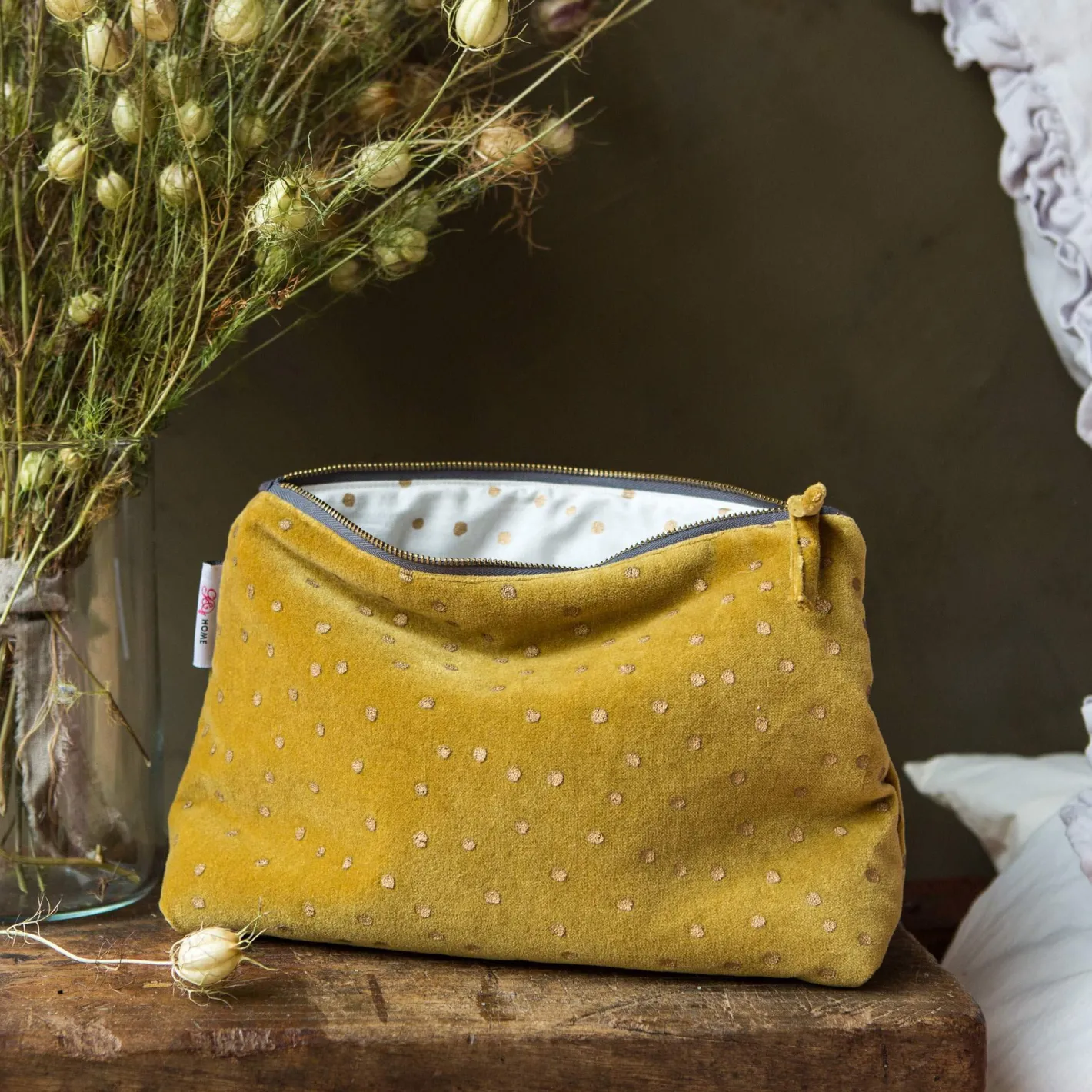 Graham & Green Wash Bags|Wash Bags<Mustard Dotty Velvet Wash Bags