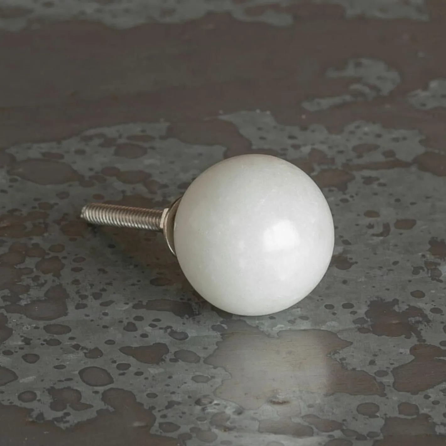 Graham & Green Knobs & Handles<Natural White Marble Round Knob