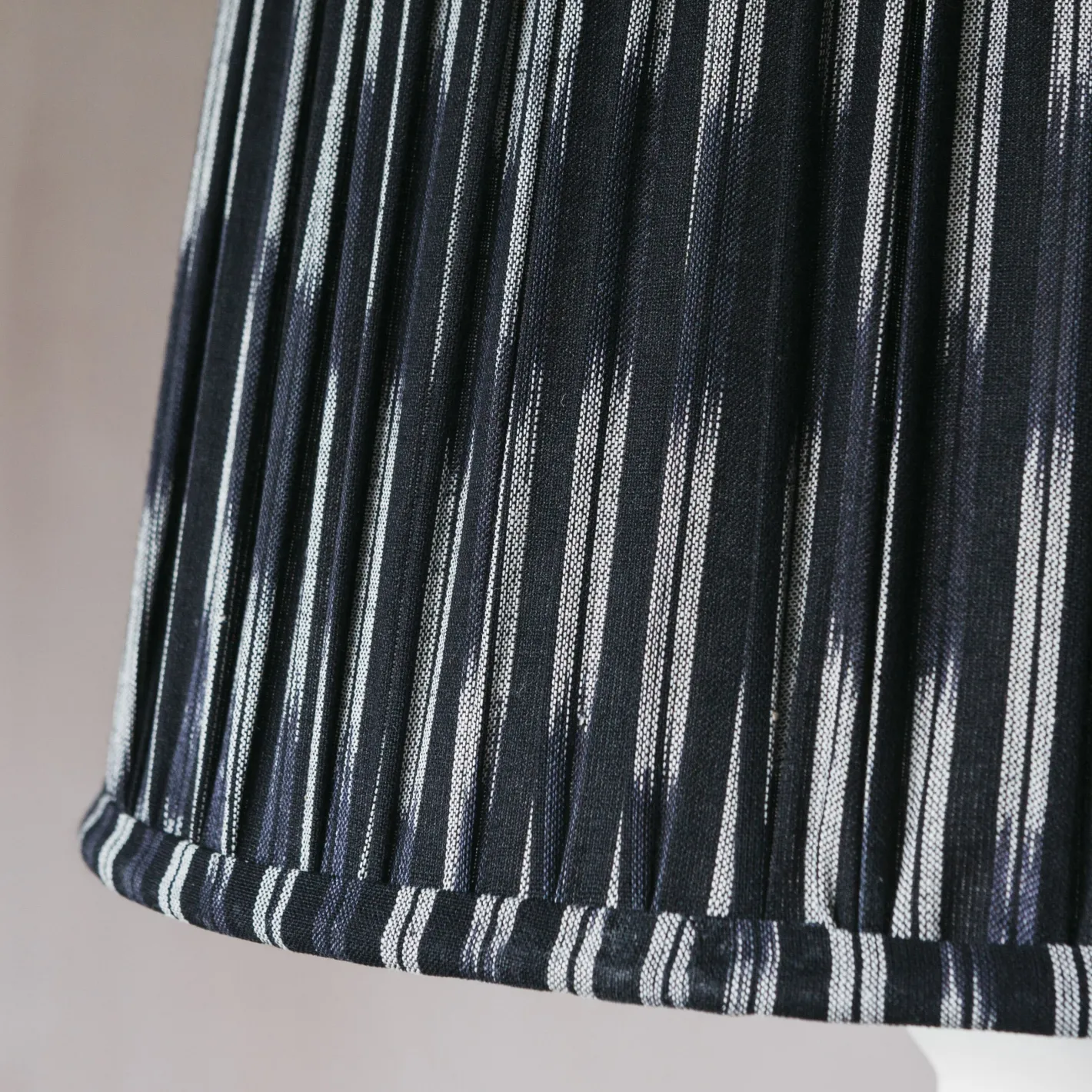 Graham & Green Lamp Shades<Navy Pleated Ikat Lamp Shades