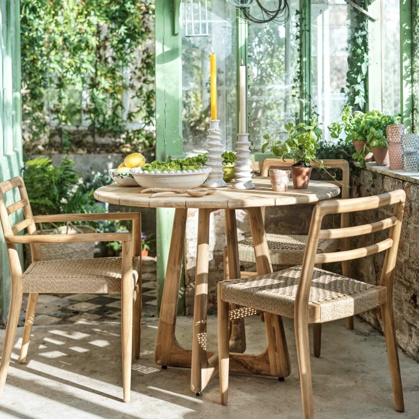 Graham & Green Garden Tables & Sets|Garden Tables & Sets<Noa 4 Seater Round Teak Outdoor Table
