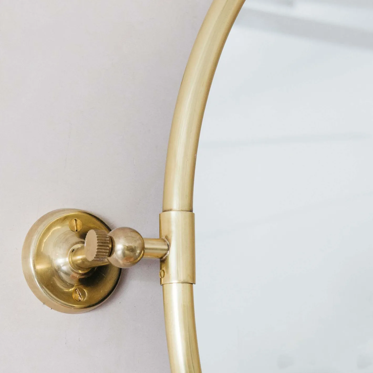 Graham & Green Bathroom Mirrors|Bathroom Mirrors<Otto Antique Gold Oval Tilting Mirror