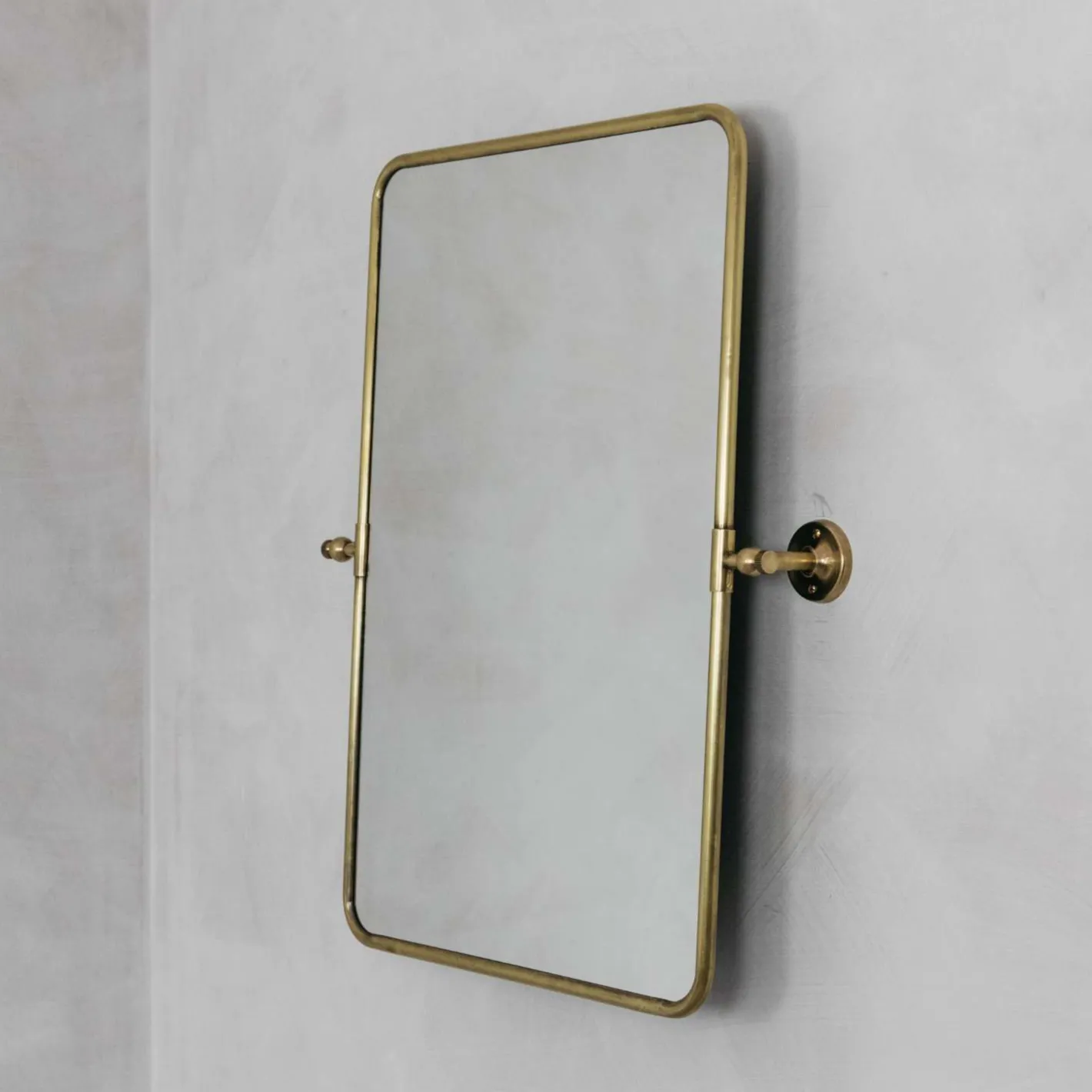 Graham & Green Bathroom Mirrors|Bathroom Mirrors<Otto Antique Gold Rectangular Tilting Mirror
