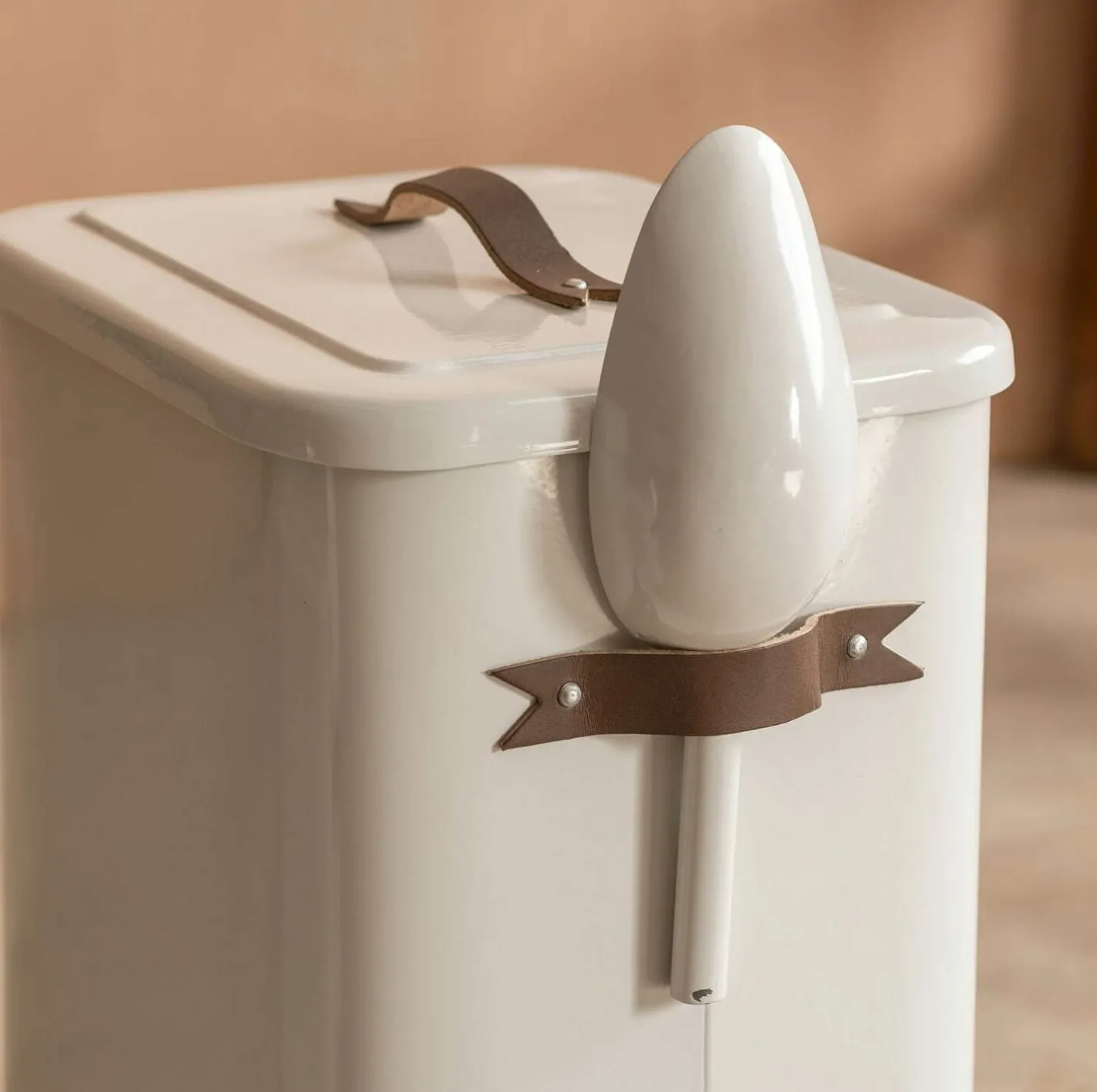 Graham & Green Household Storage<Pet Food Bin with Leather Handle - Large