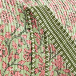 Graham & Green Bags<Pink & Green Floral Weekend Bag - Small