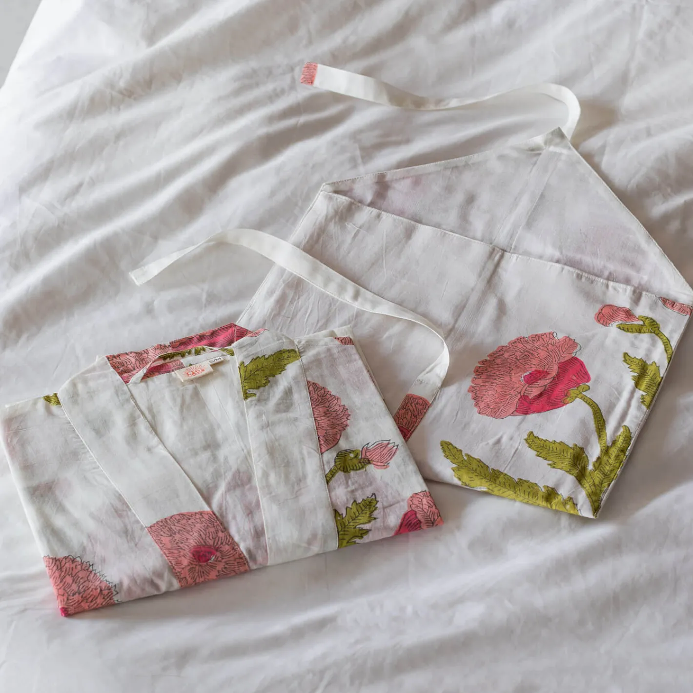 Graham & Green Loungewear<Pink Pavot Flower Block Printed Dressing Gowns
